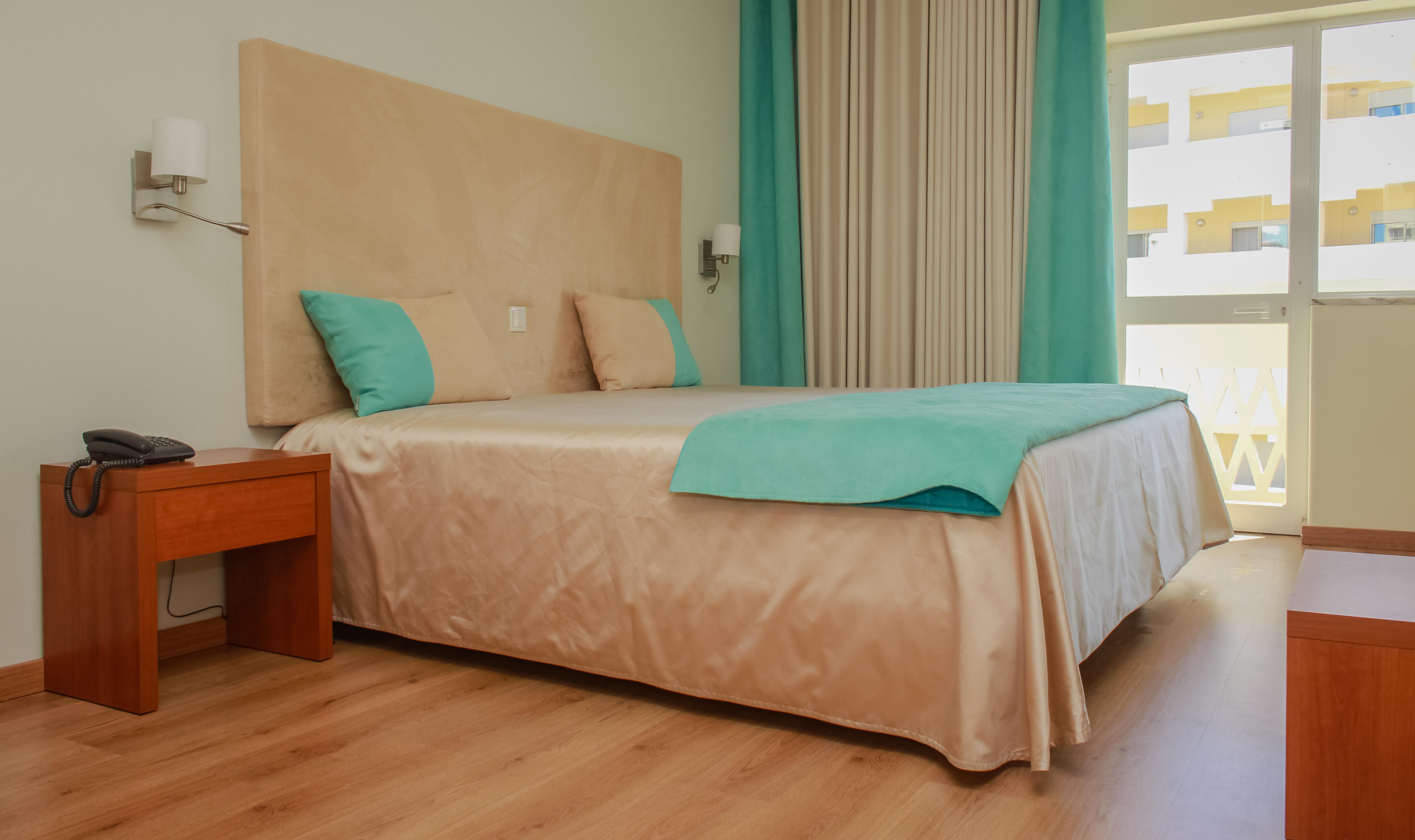 Hotel Baia De Монте-Гордо Экстерьер фото