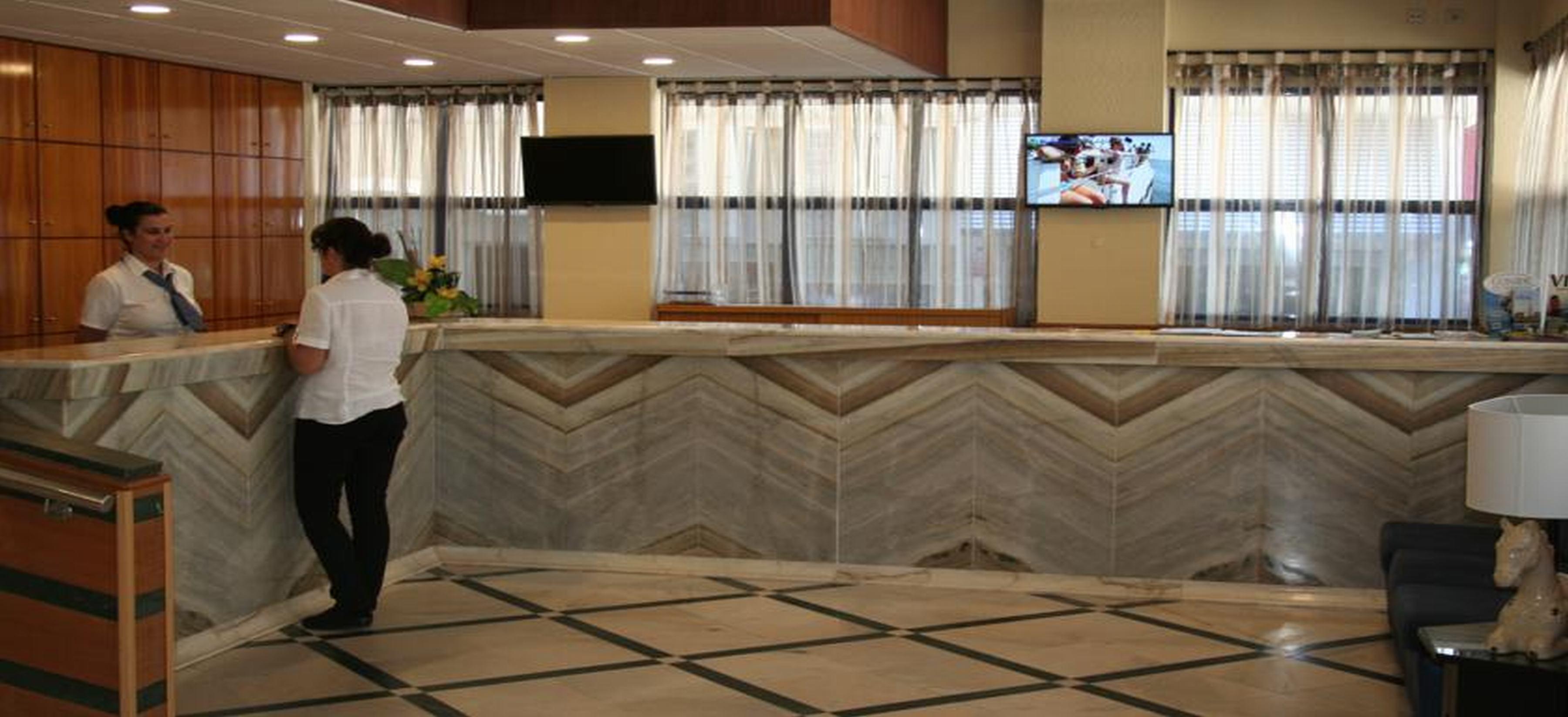 Hotel Baia De Монте-Гордо Экстерьер фото