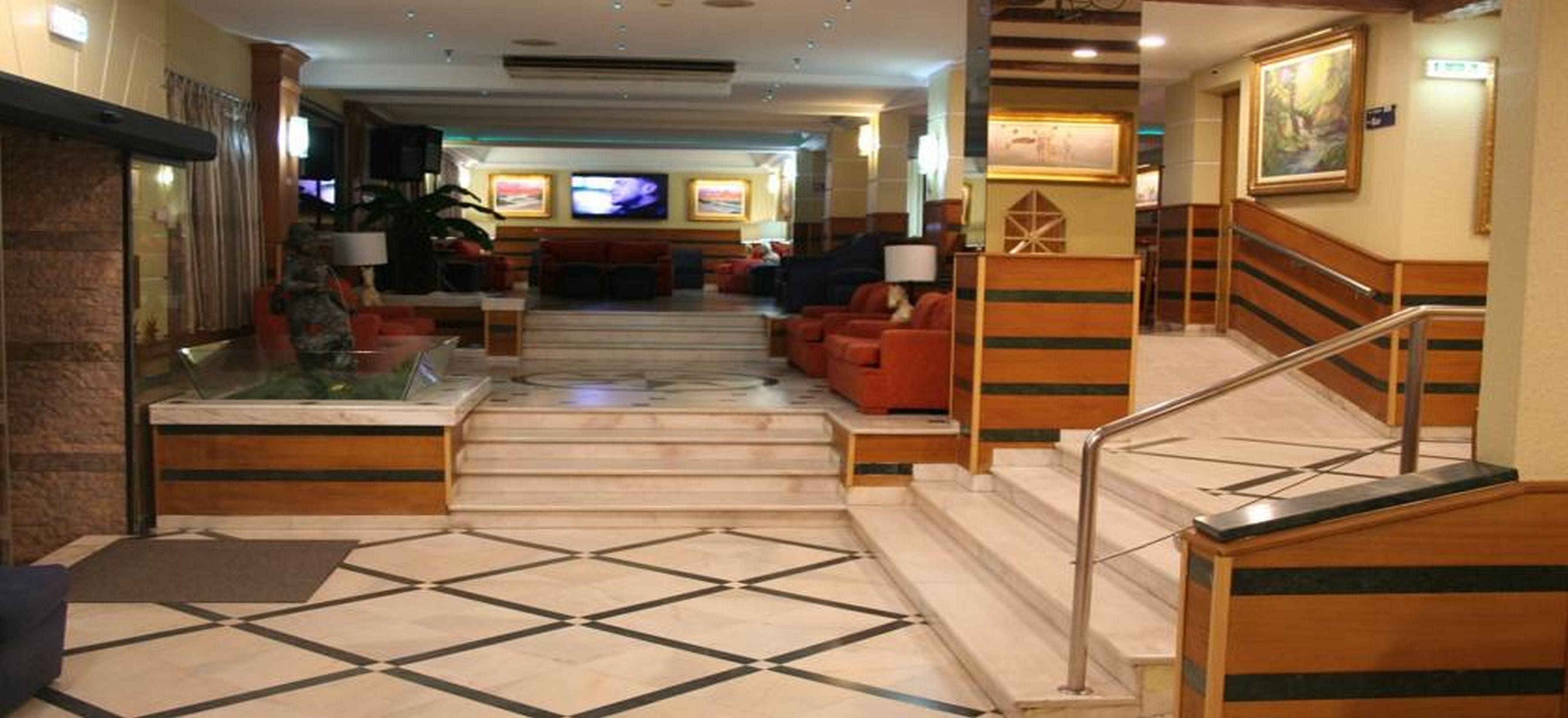 Hotel Baia De Монте-Гордо Экстерьер фото